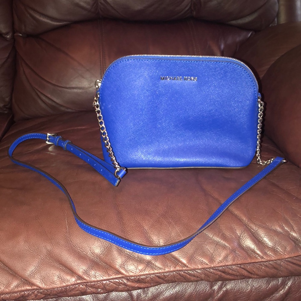 Matching purse and wallet!